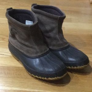 Sorel pull on boots